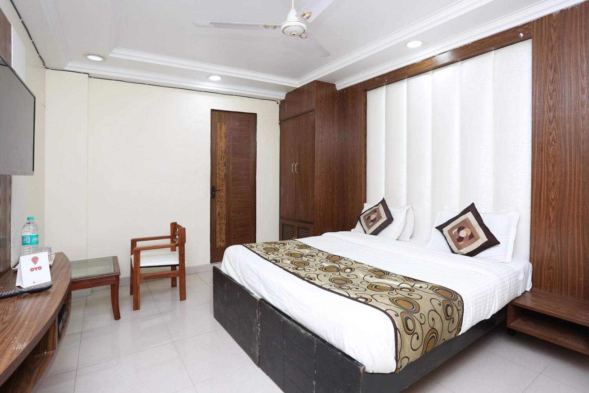 Oyo Flagship Hotel F Five New Delhi Eksteriør billede