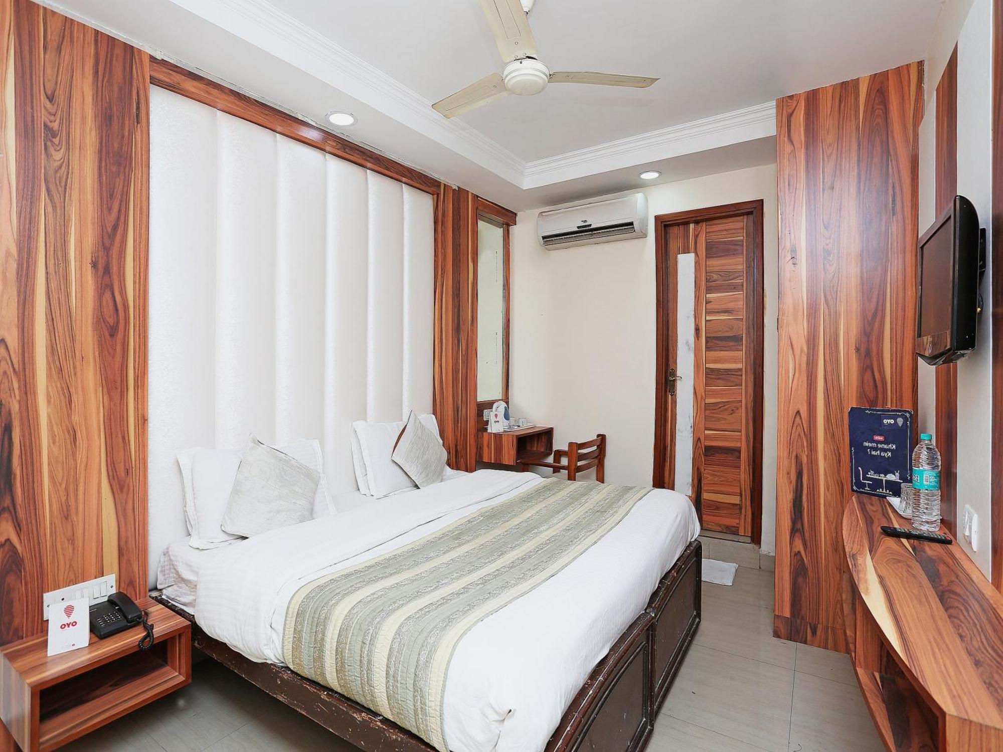Oyo Flagship Hotel F Five New Delhi Eksteriør billede