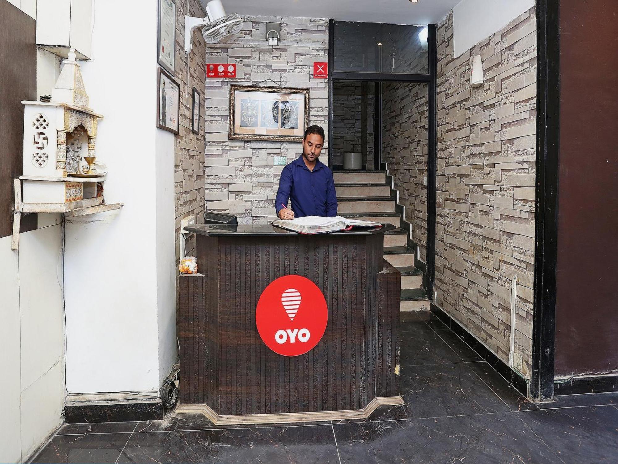 Oyo Flagship Hotel F Five New Delhi Eksteriør billede