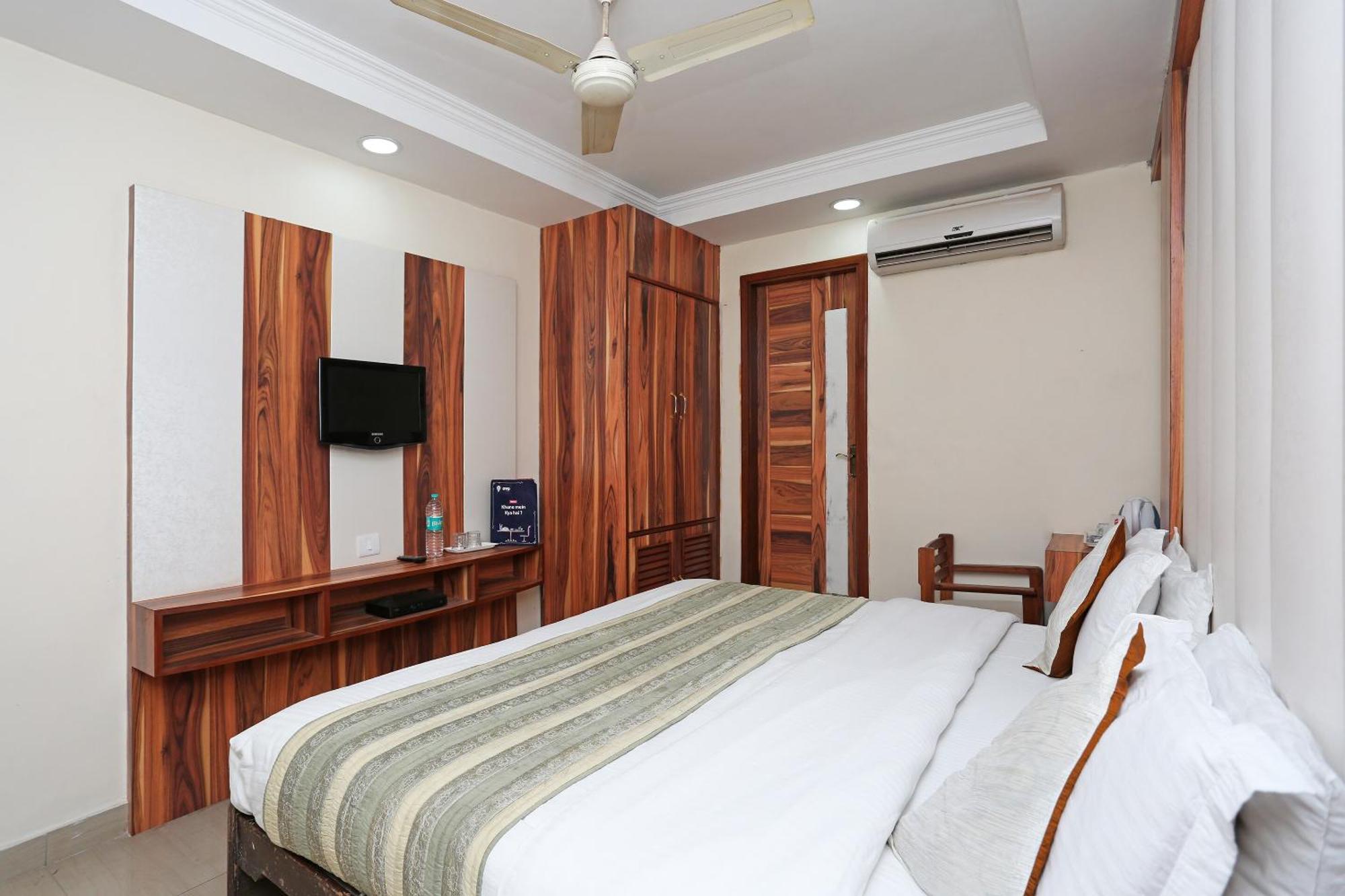 Oyo Flagship Hotel F Five New Delhi Eksteriør billede